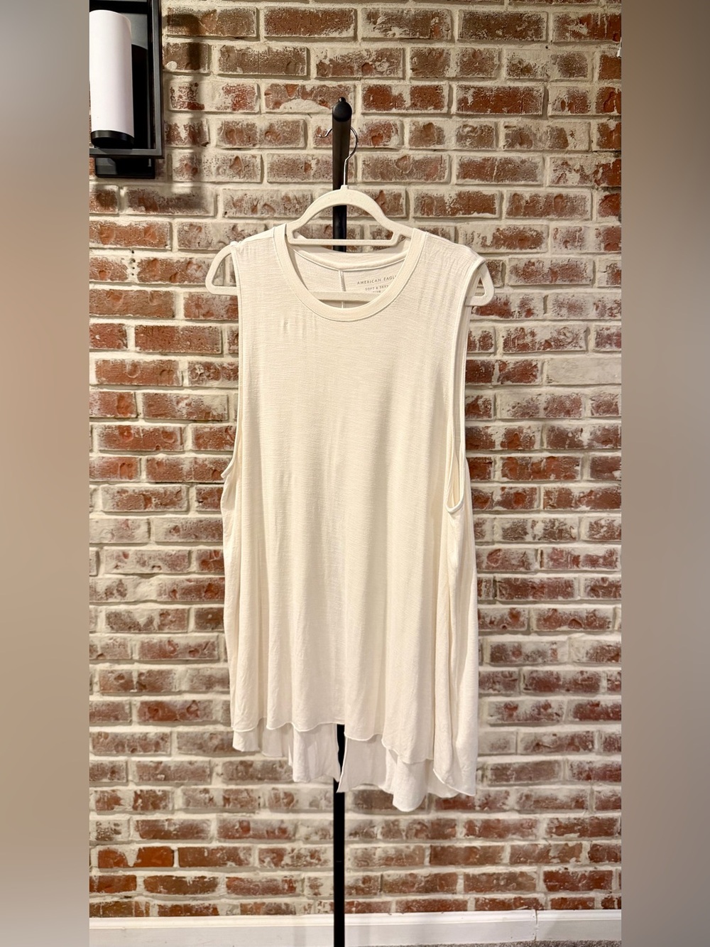 American Eagle Outfitters Cream Sleeveless Swing Tank